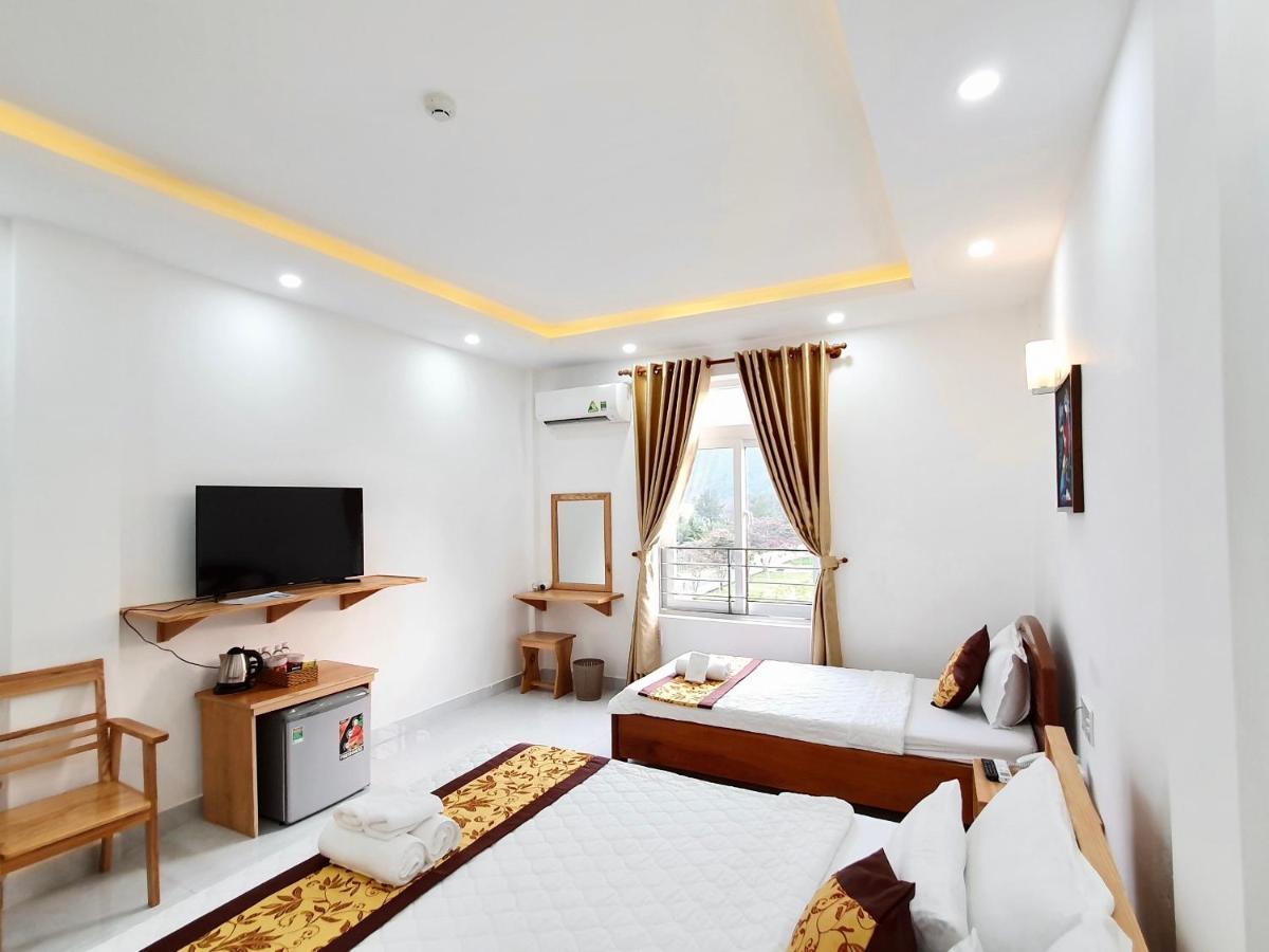 Khách sạn Thái Bình Chi Khu Co Ong Esterno foto
