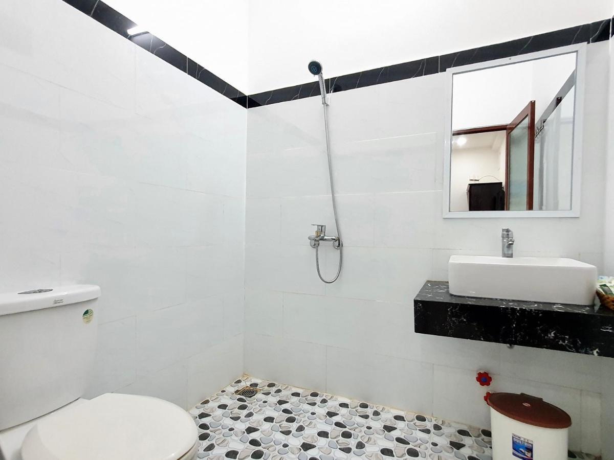 Khách sạn Thái Bình Chi Khu Co Ong Esterno foto
