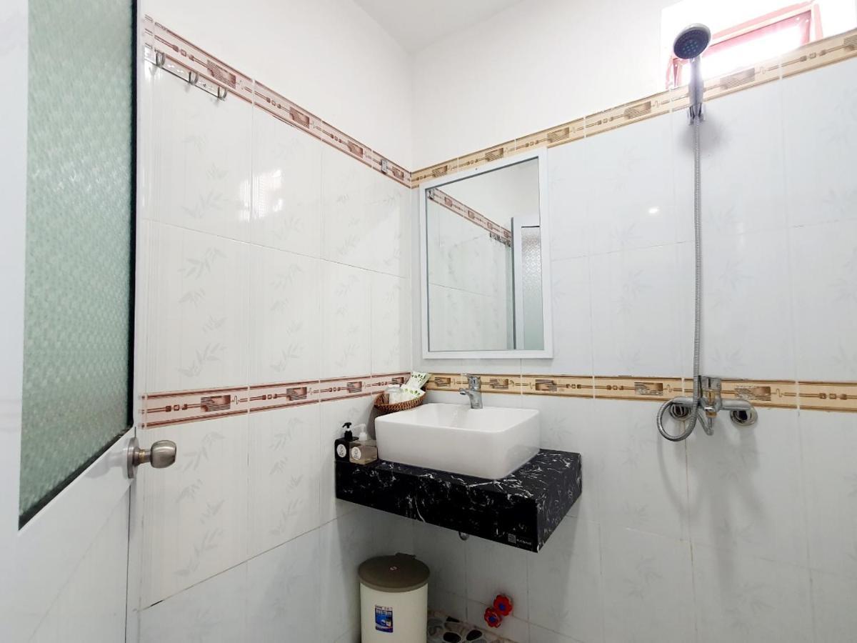 Khách sạn Thái Bình Chi Khu Co Ong Esterno foto